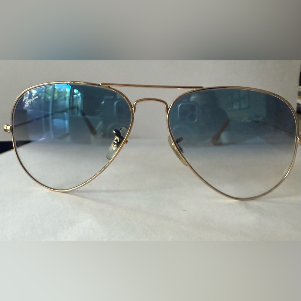 Ray-Ban Aviators Gold  with Blue Lenses